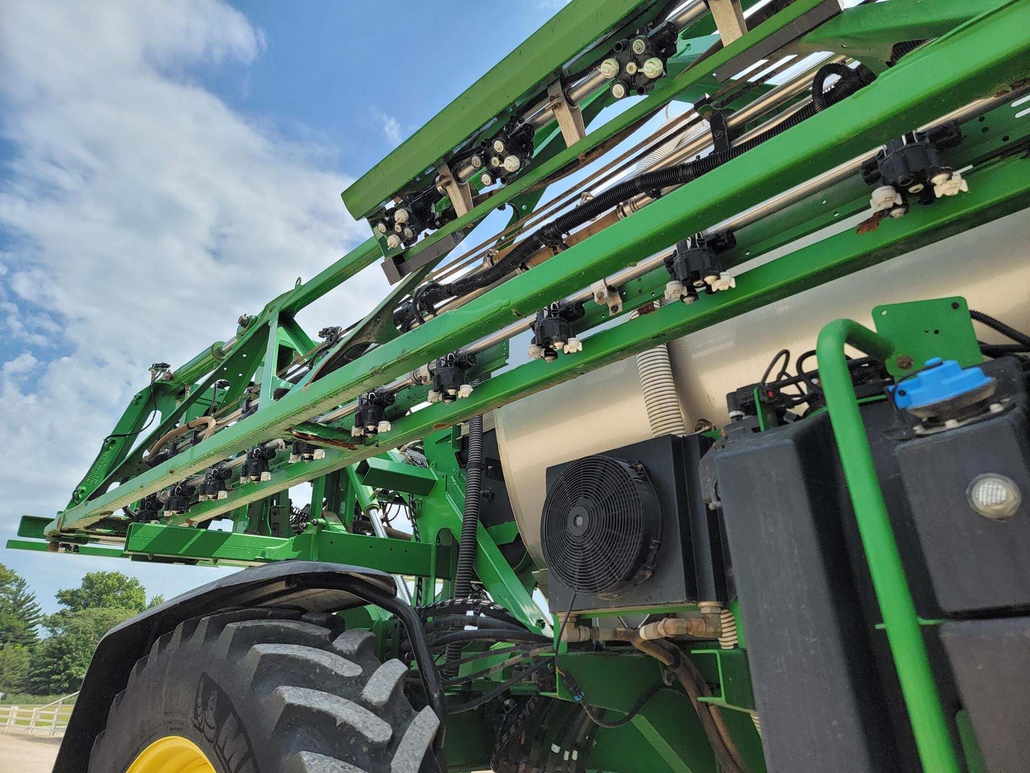 2023 John Deere 616R Self-Propelled Sprayer
