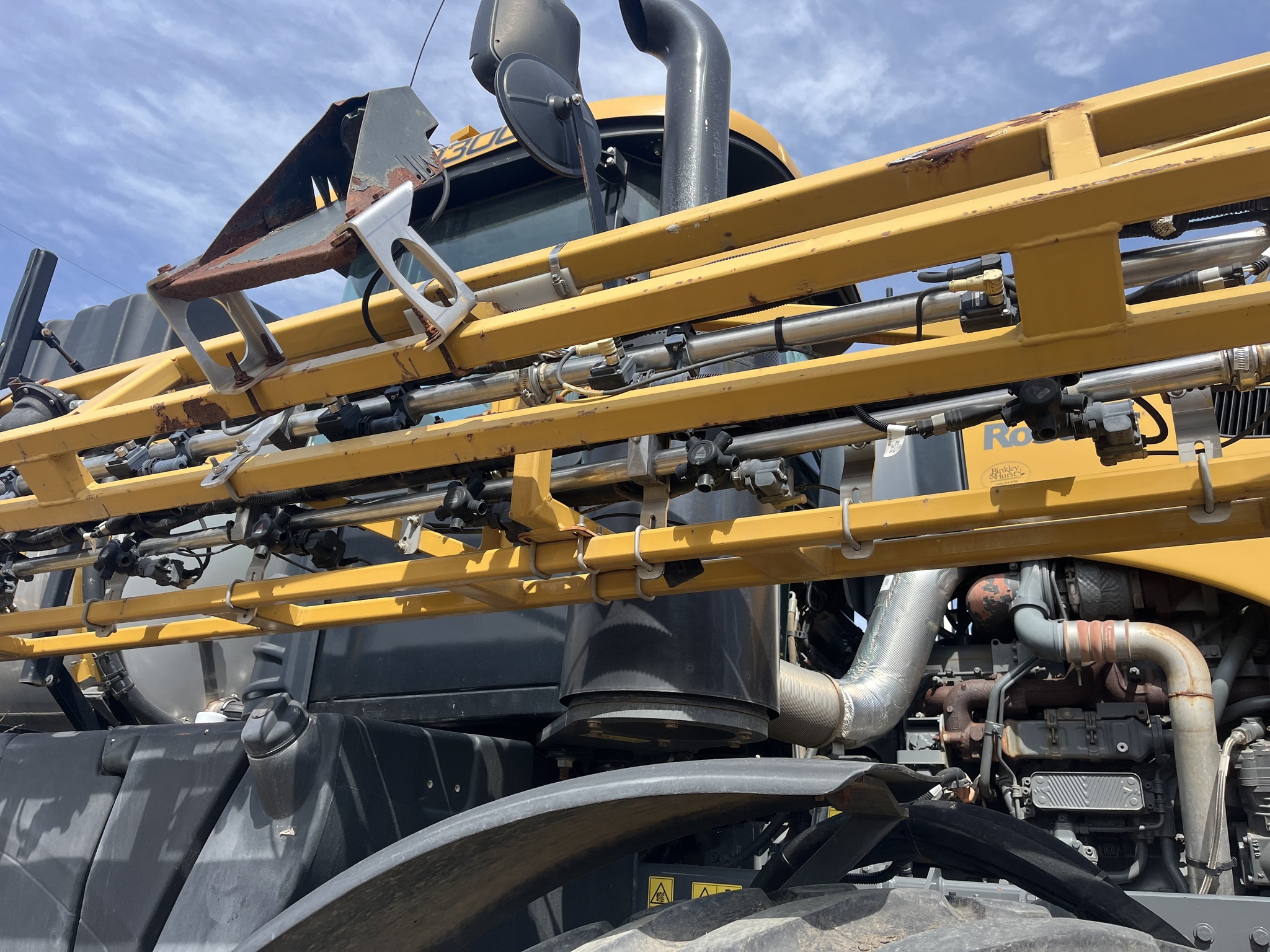 2018 ROGATOR RG1300C Self-Propelled Sprayer