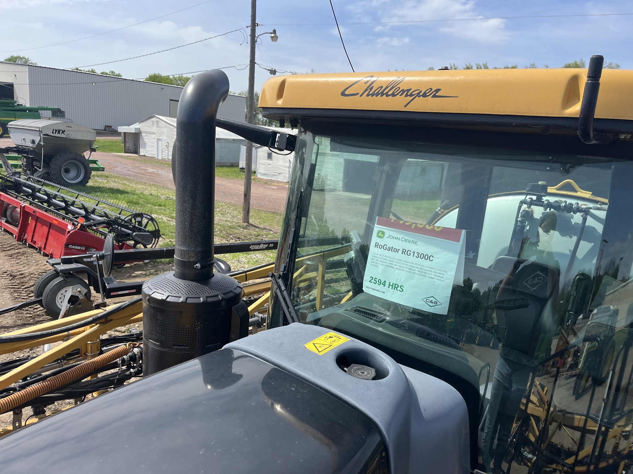 2018 ROGATOR RG1300C Self-Propelled Sprayer