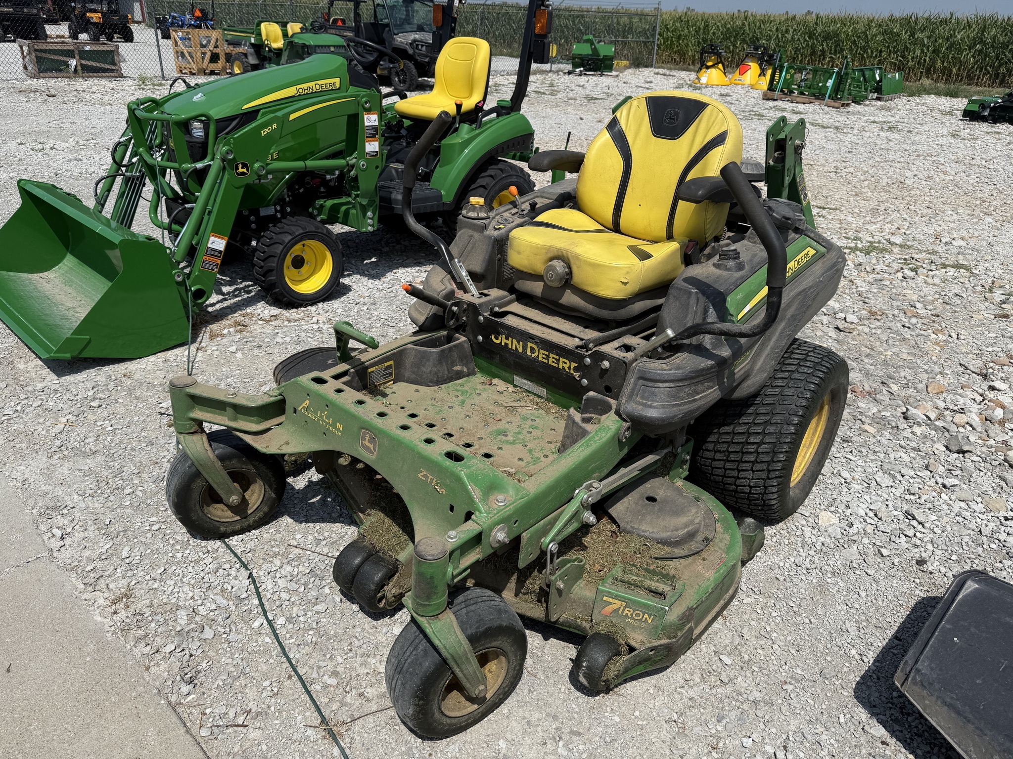 2018 John Deere Z930M Lawn Mower