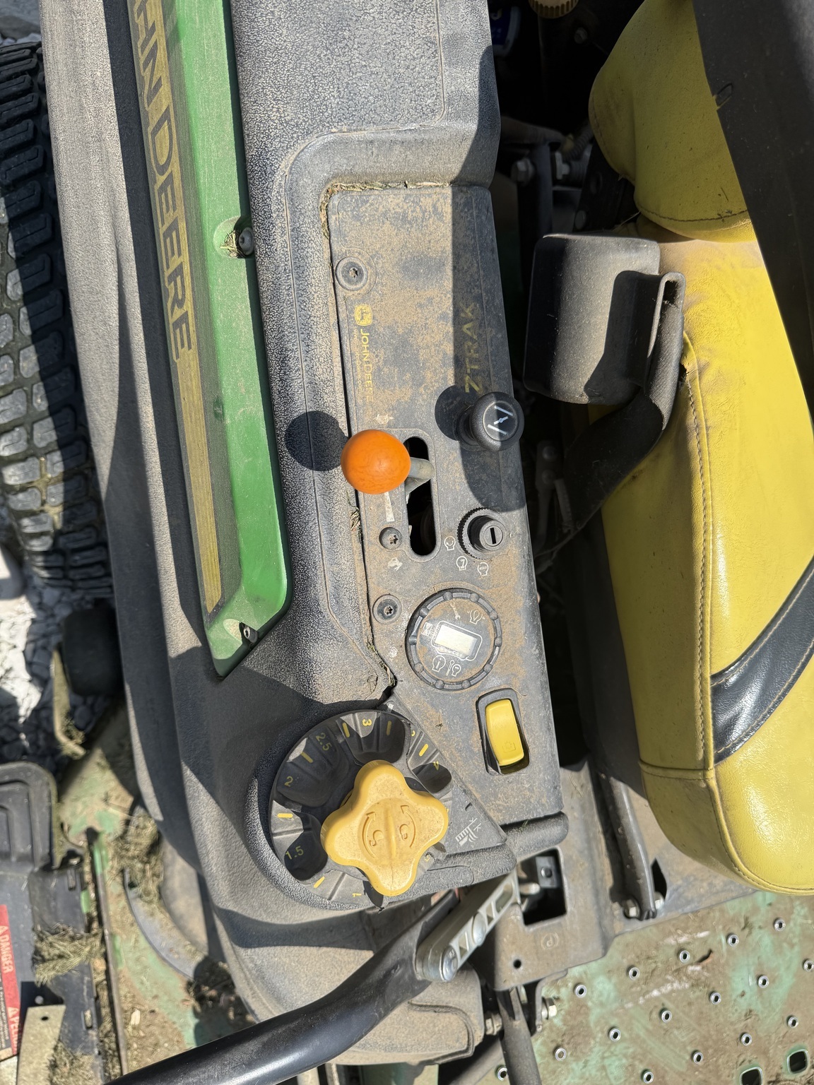 2018 John Deere Z930M Lawn Mower