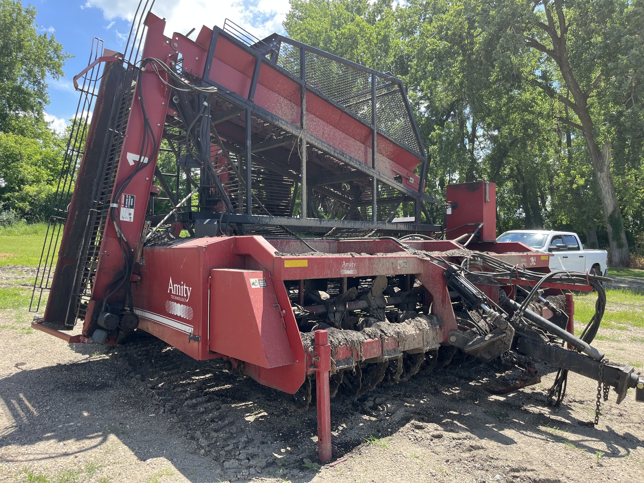 2002 Amity R998 Beet Equipment