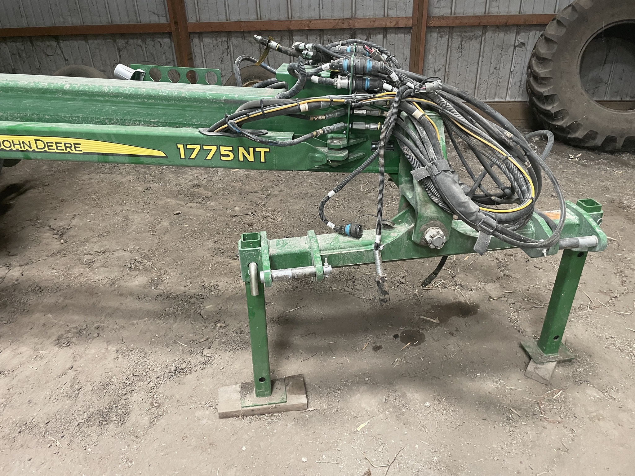 2015 John Deere 1775NT Planter