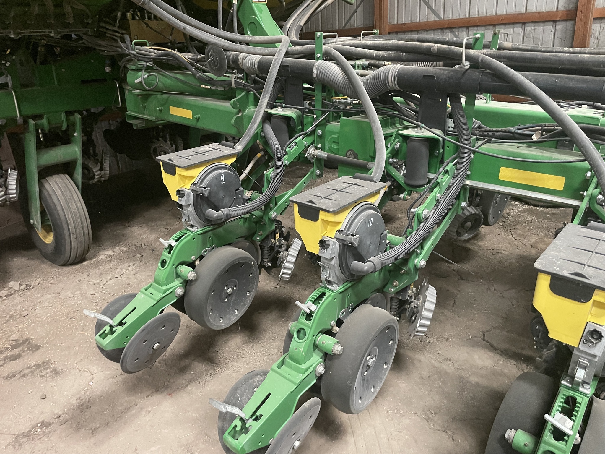 2015 John Deere 1775NT Planter