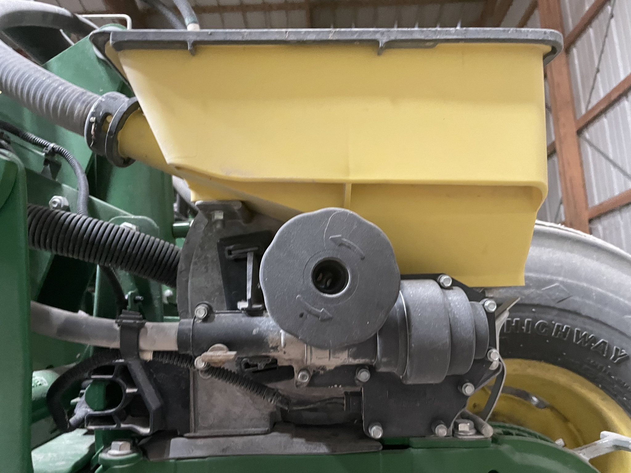 2015 John Deere 1775NT Planter