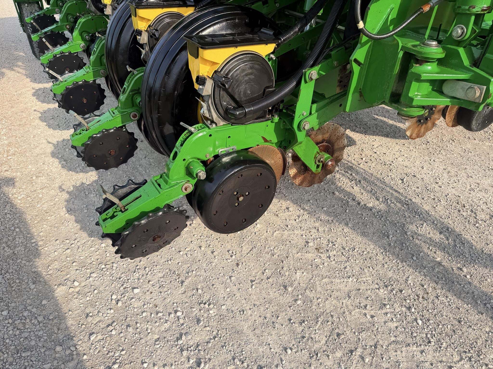 2015 John Deere 1795 Planter