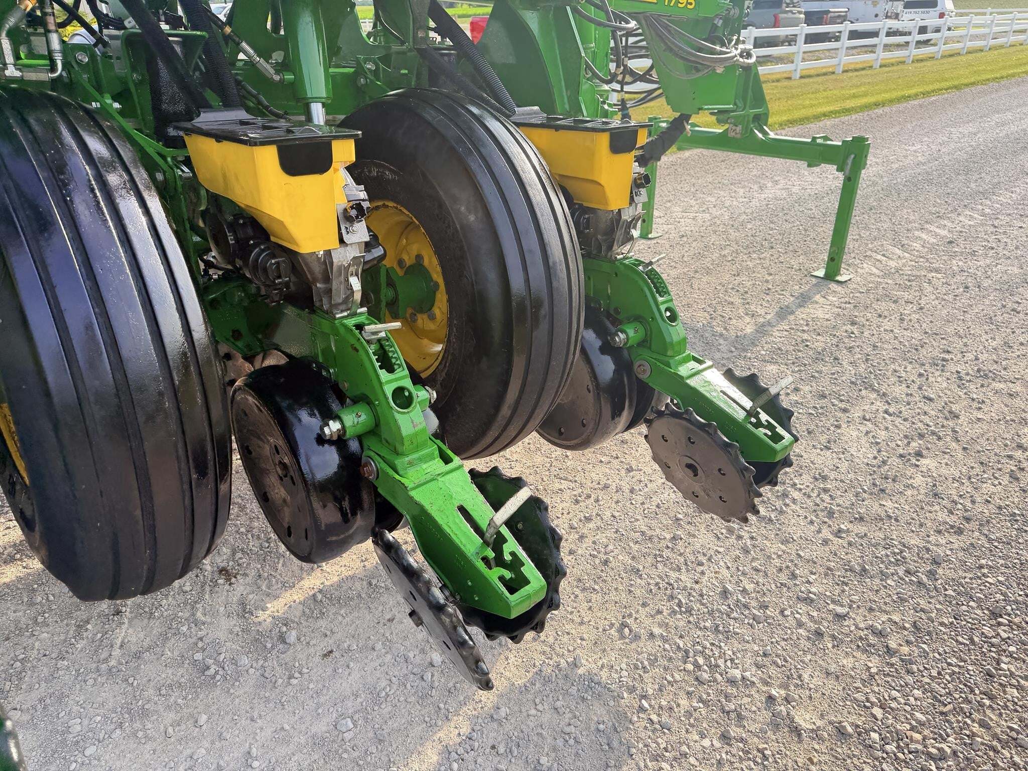 2015 John Deere 1795 Planter