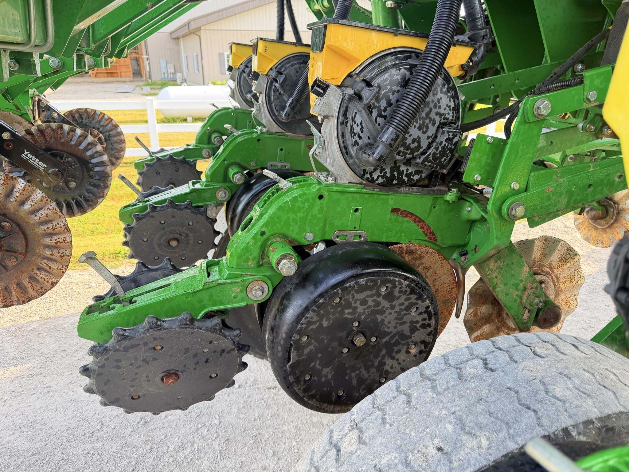 2015 John Deere 1795 Planter