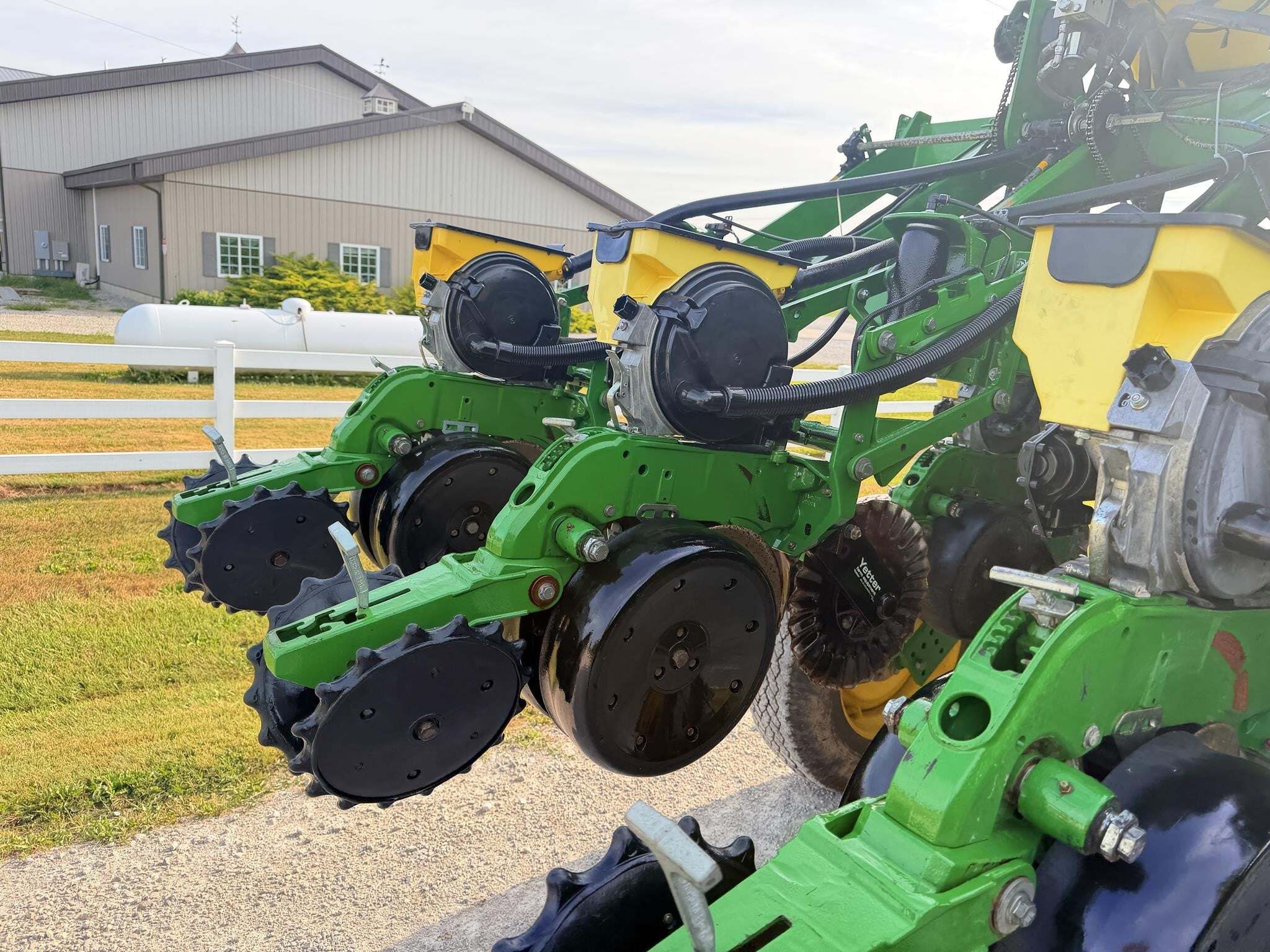 2015 John Deere 1795 Planter