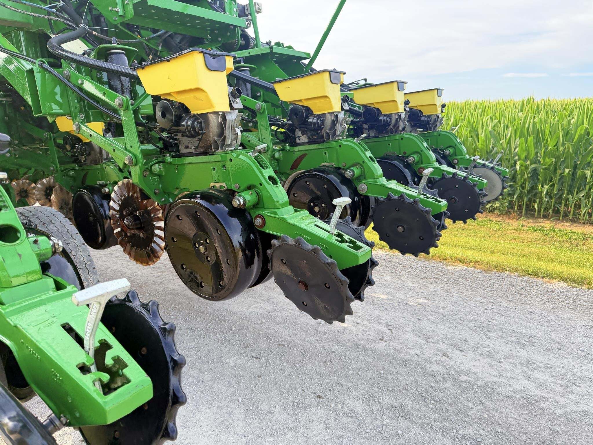2015 John Deere 1795 Planter
