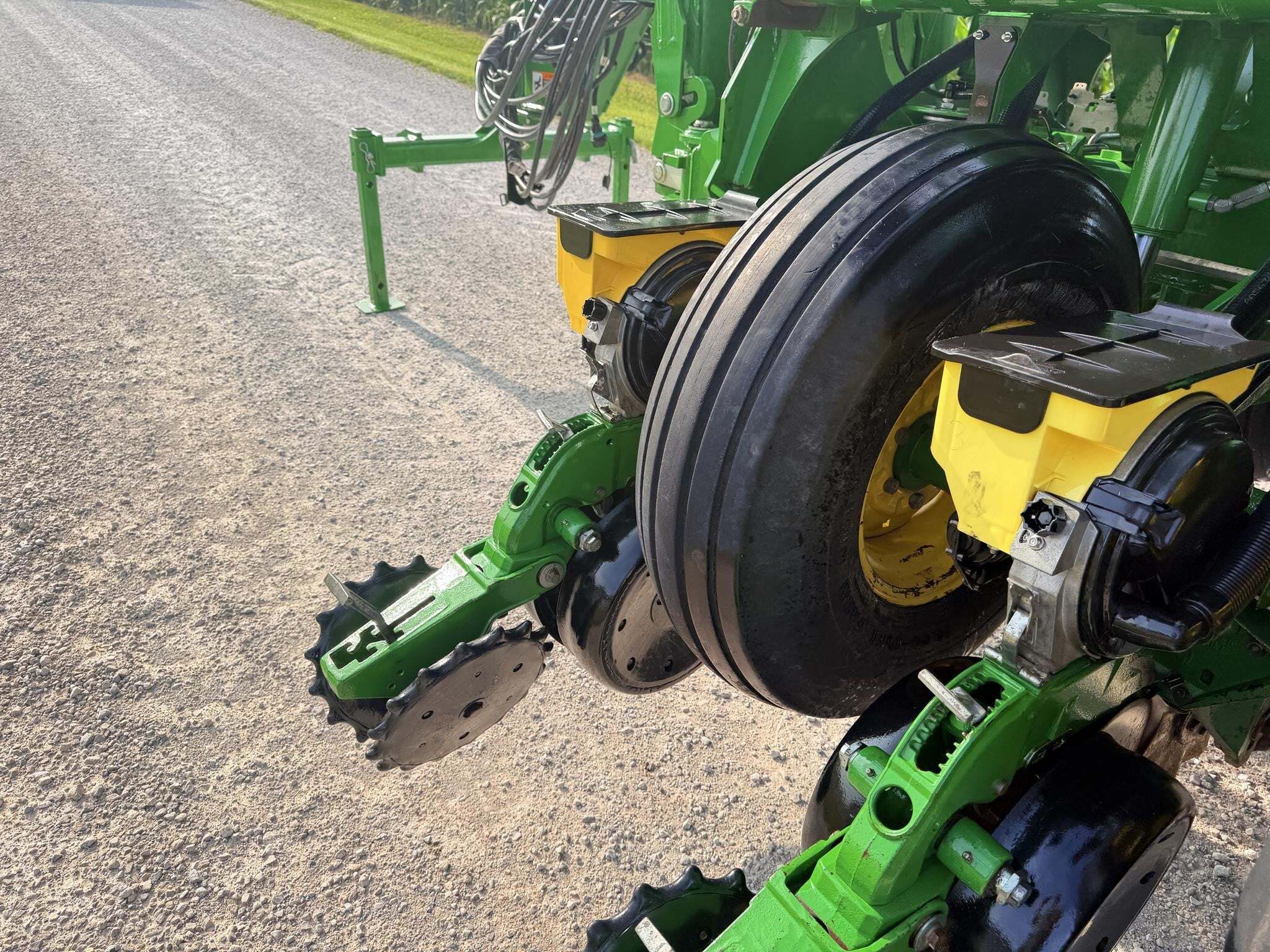 2015 John Deere 1795 Planter