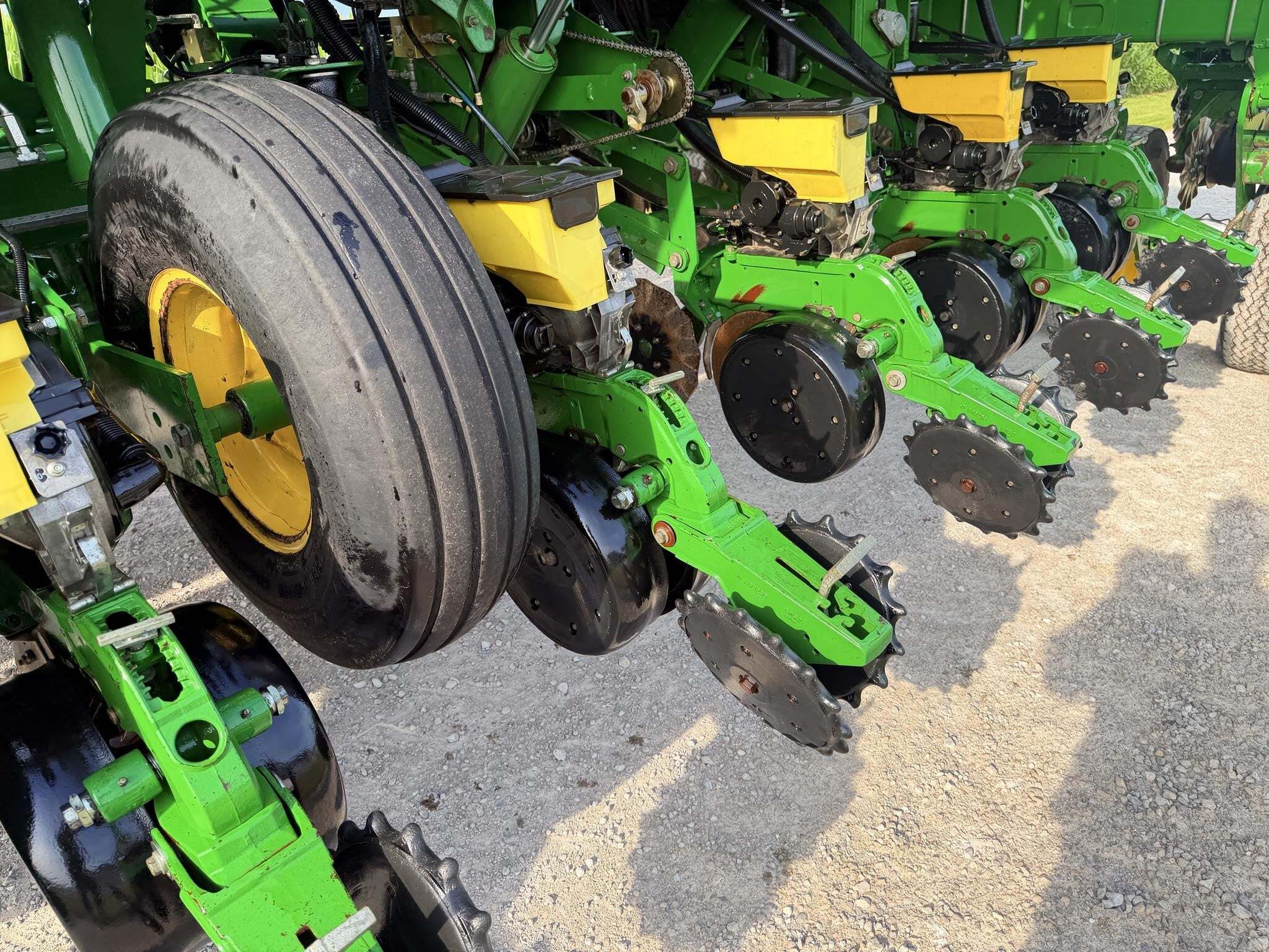 2015 John Deere 1795 Planter