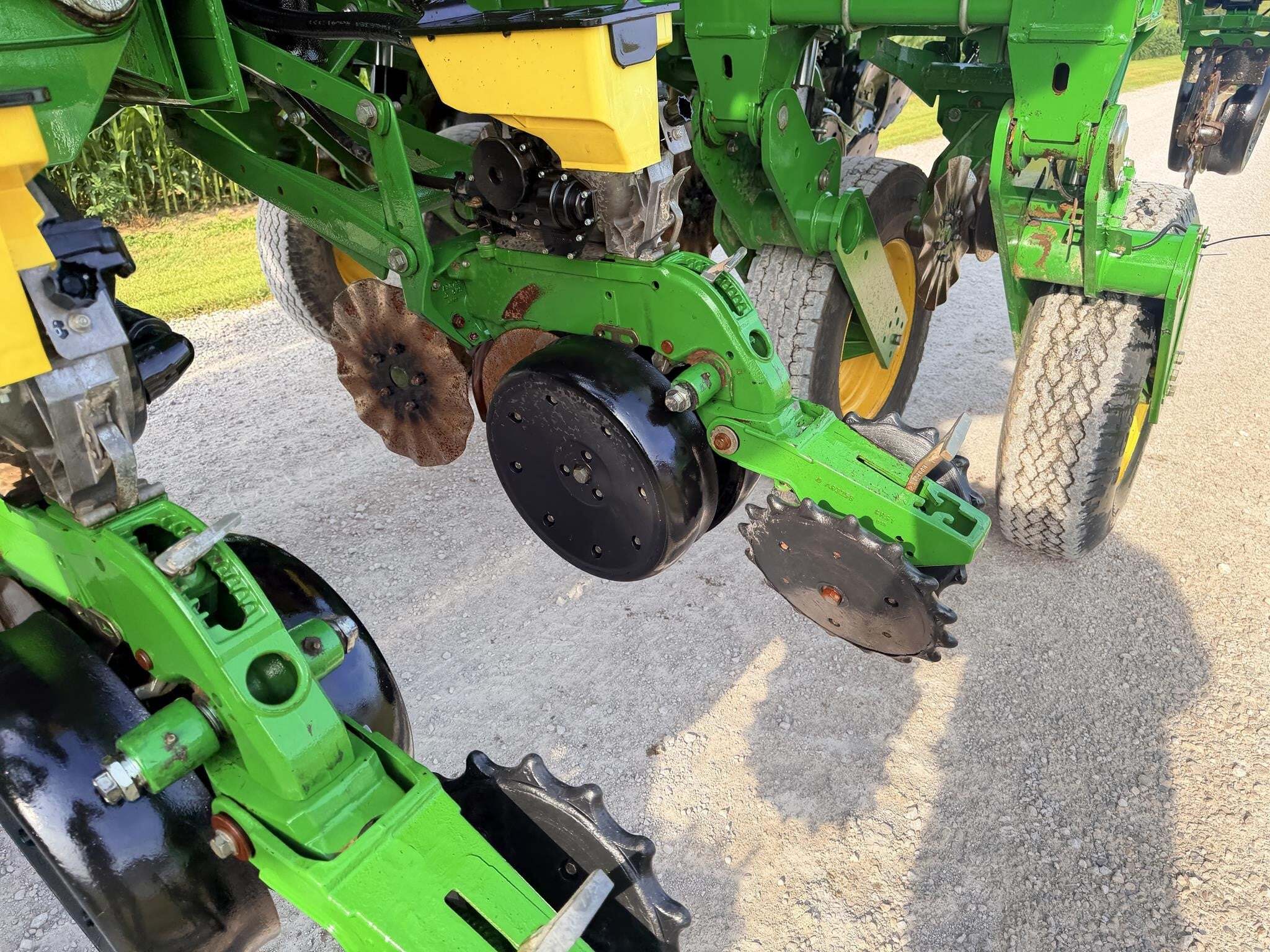 2015 John Deere 1795 Planter