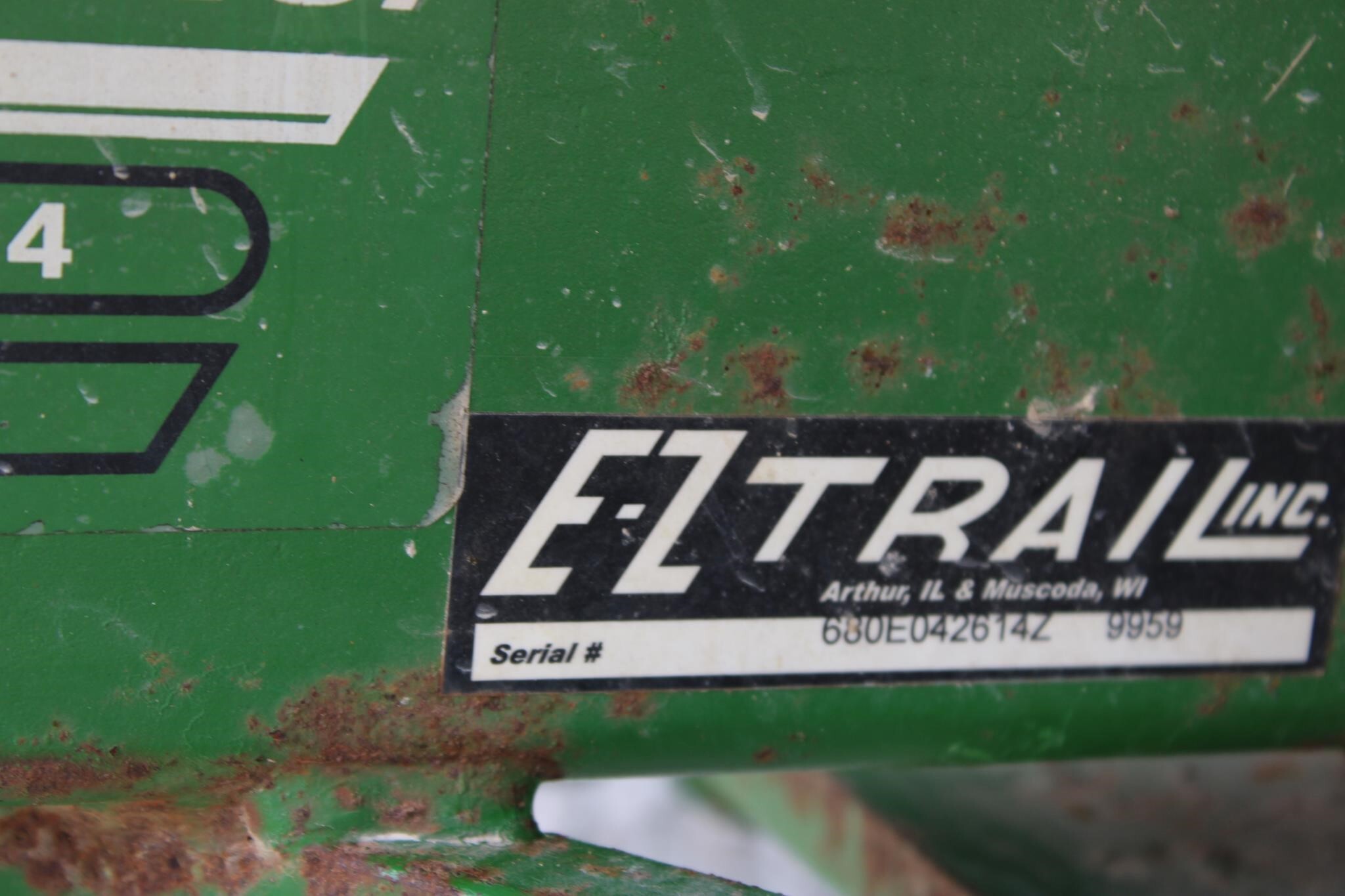  E-Z Trail 680 Header Trailer