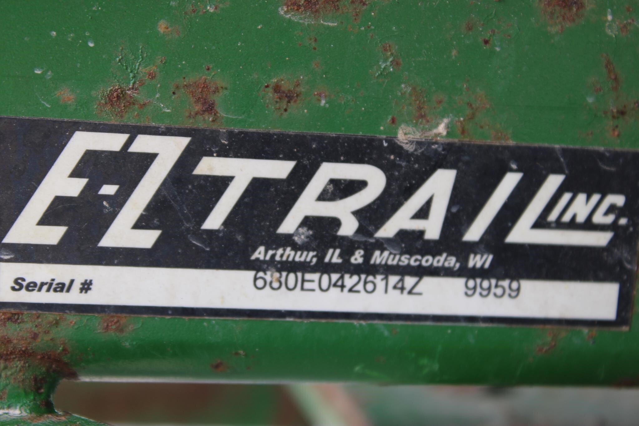  E-Z Trail 680 Header Trailer