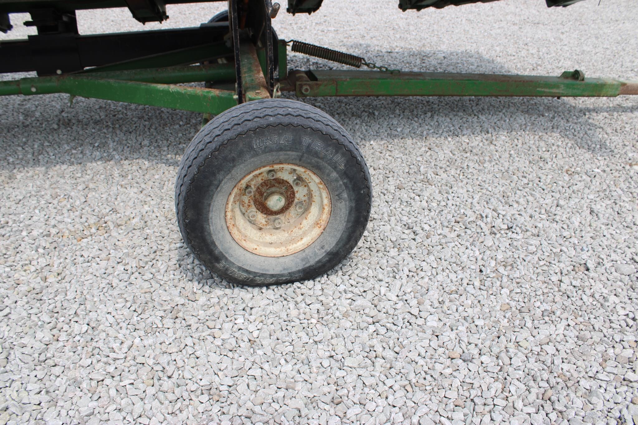  E-Z Trail 680 Header Trailer