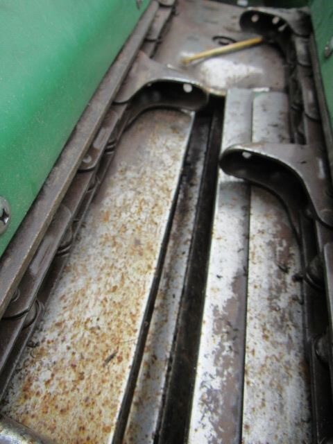 1996 Clarke 820 Corn Head