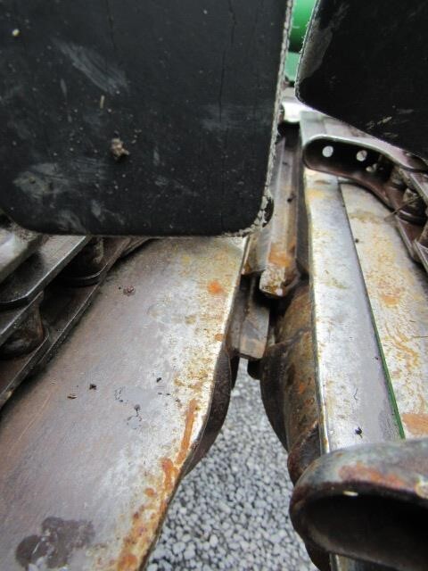 1996 Clarke 820 Corn Head