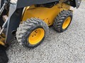  Deere 326D Skid Steer