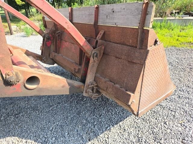  Versatile 256 Tractor