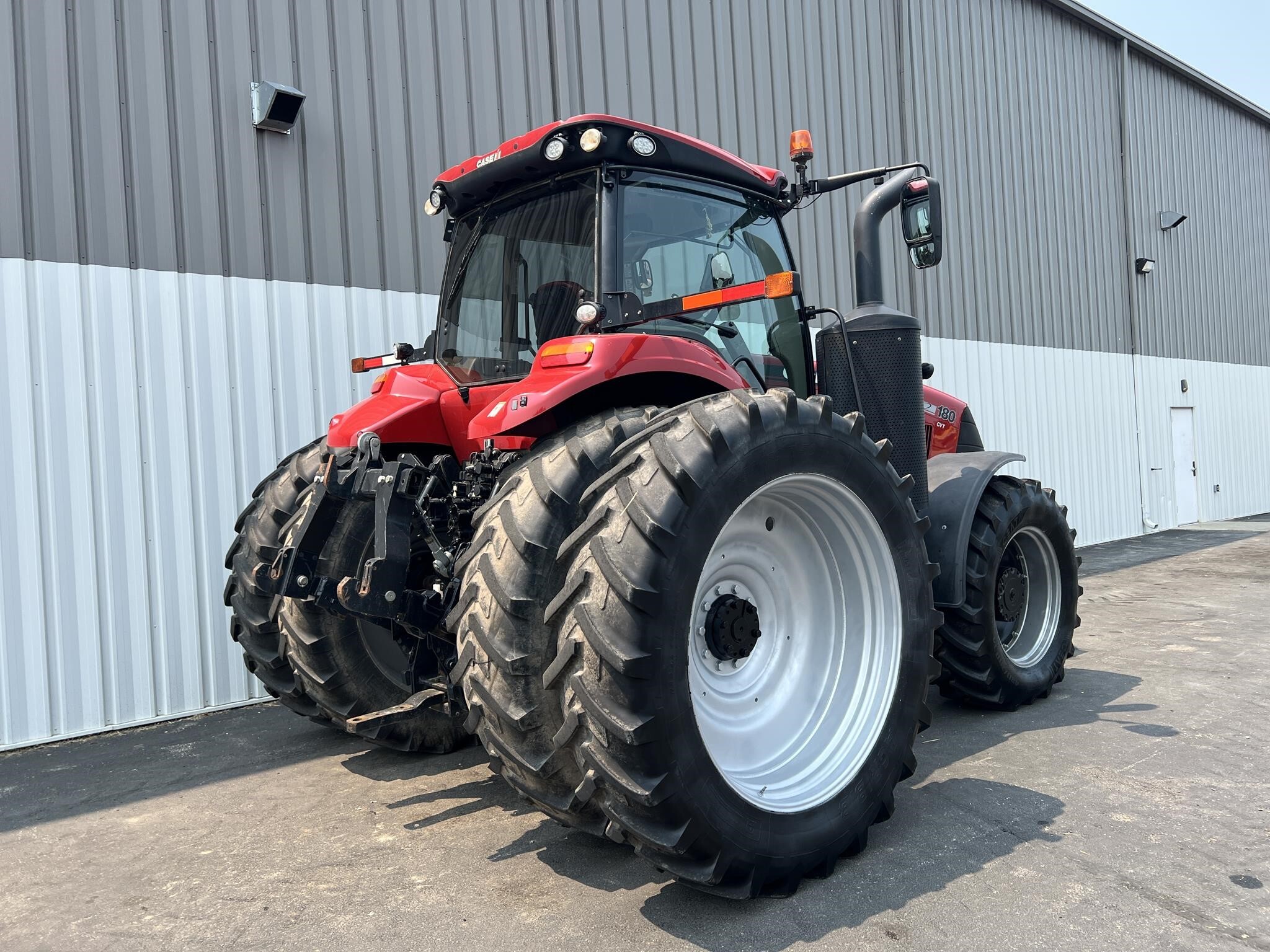 2017 Case IH Magnum 180 CVT Tractor