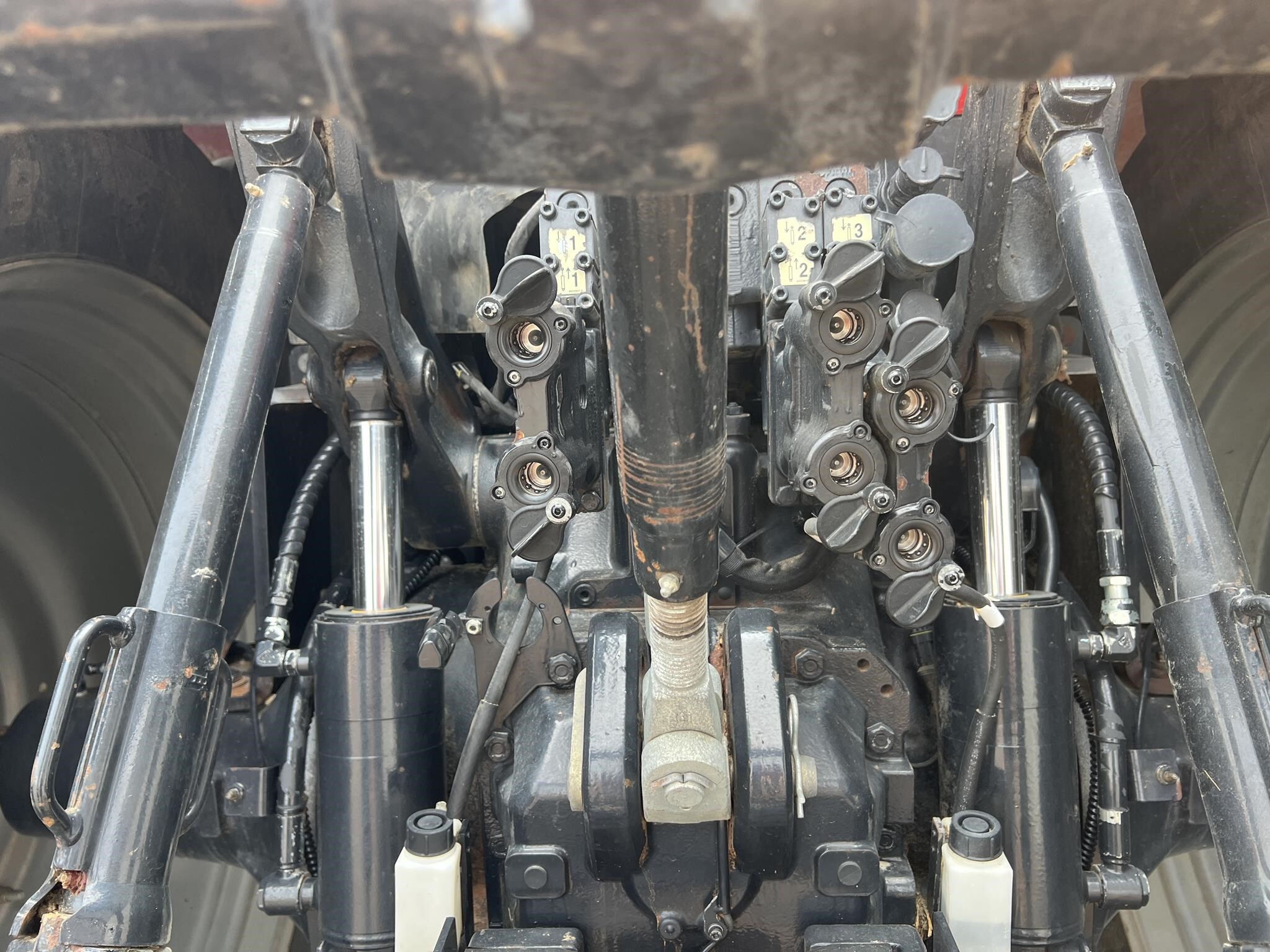 2017 Case IH Magnum 180 CVT Tractor