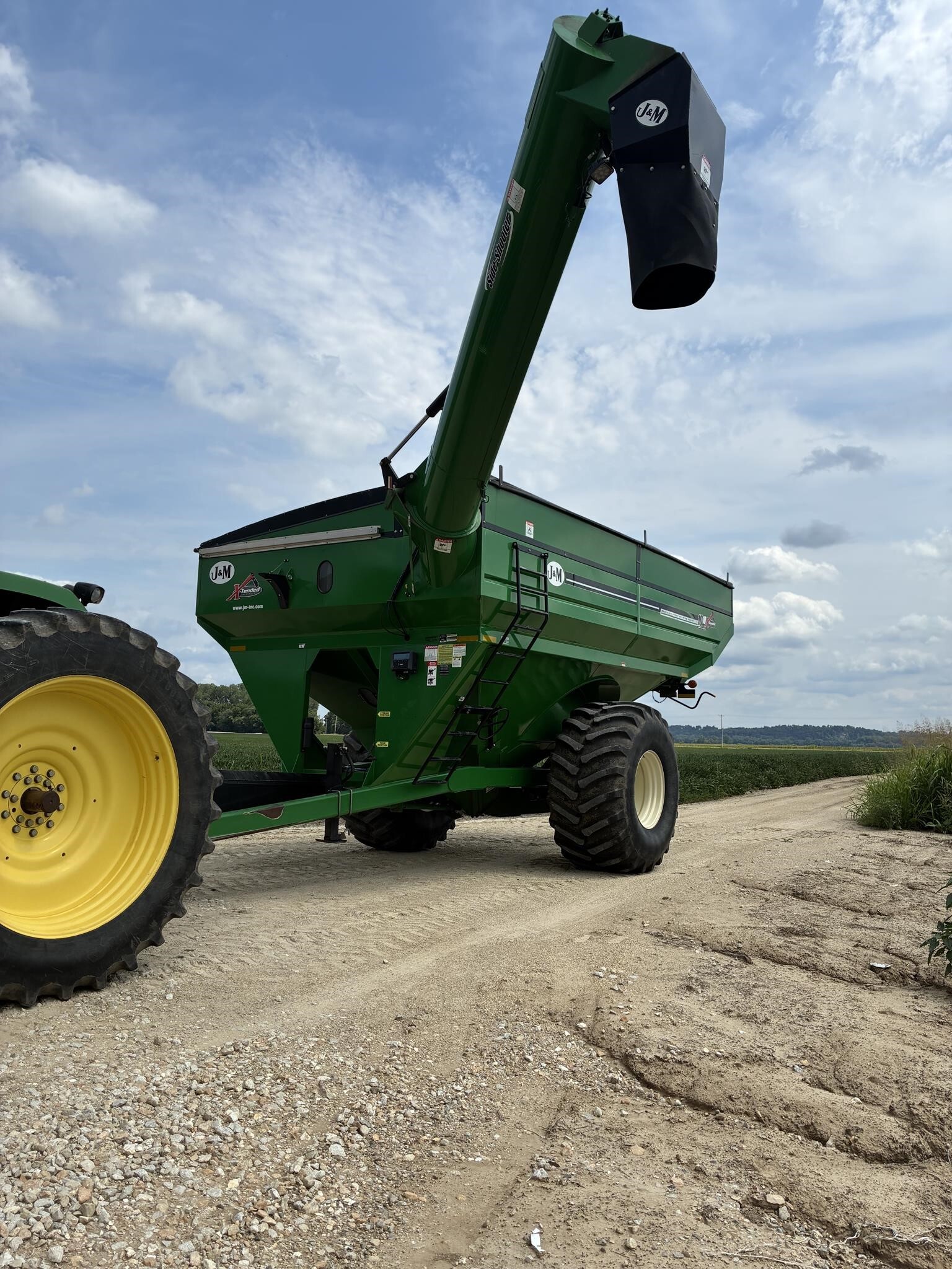 2015 J&M 1010-20S Grain Cart