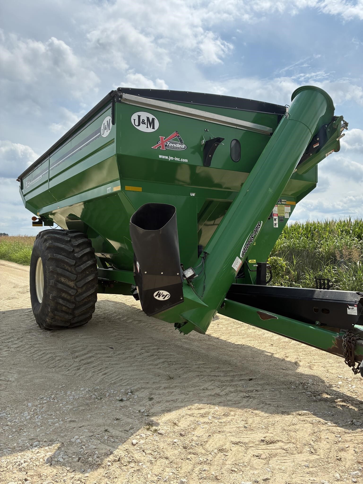2015 J&M 1010-20S Grain Cart