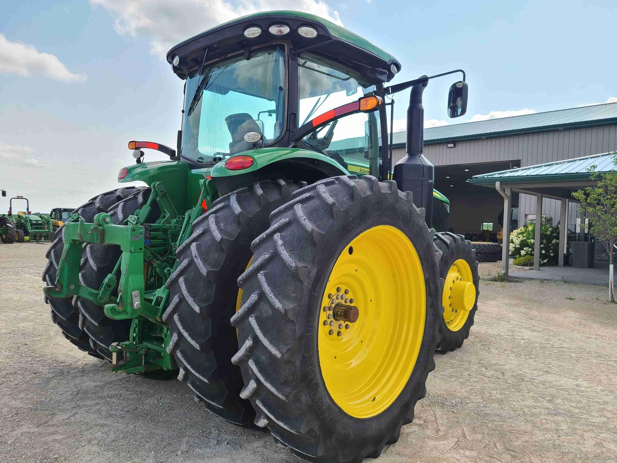 2014 John Deere 7290R Tractor