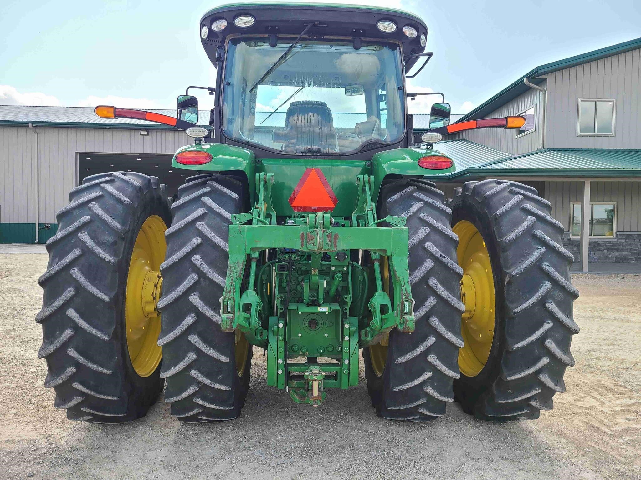 2014 John Deere 7290R Tractor