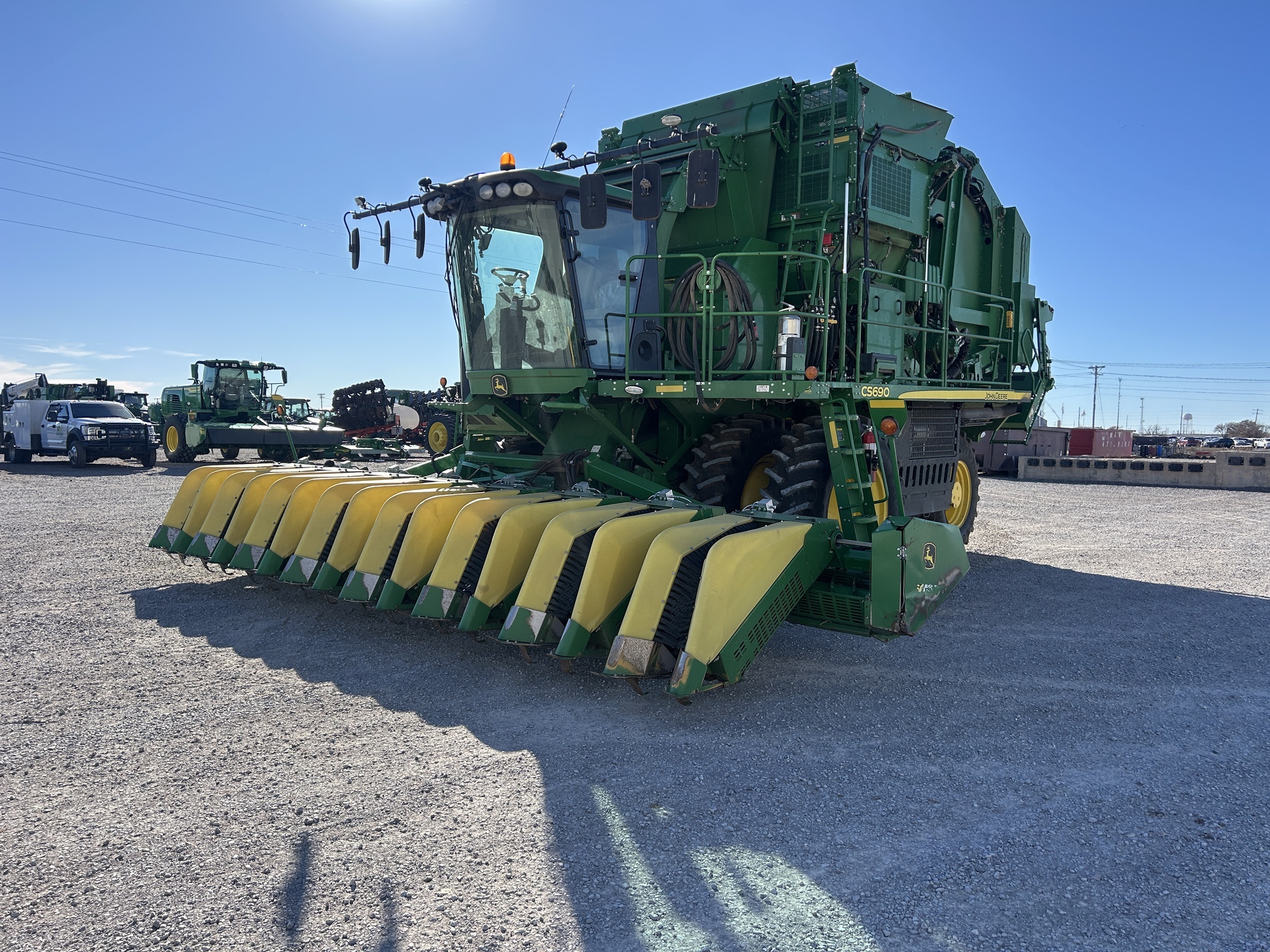 2018 John Deere CS690 Cotton Equipment