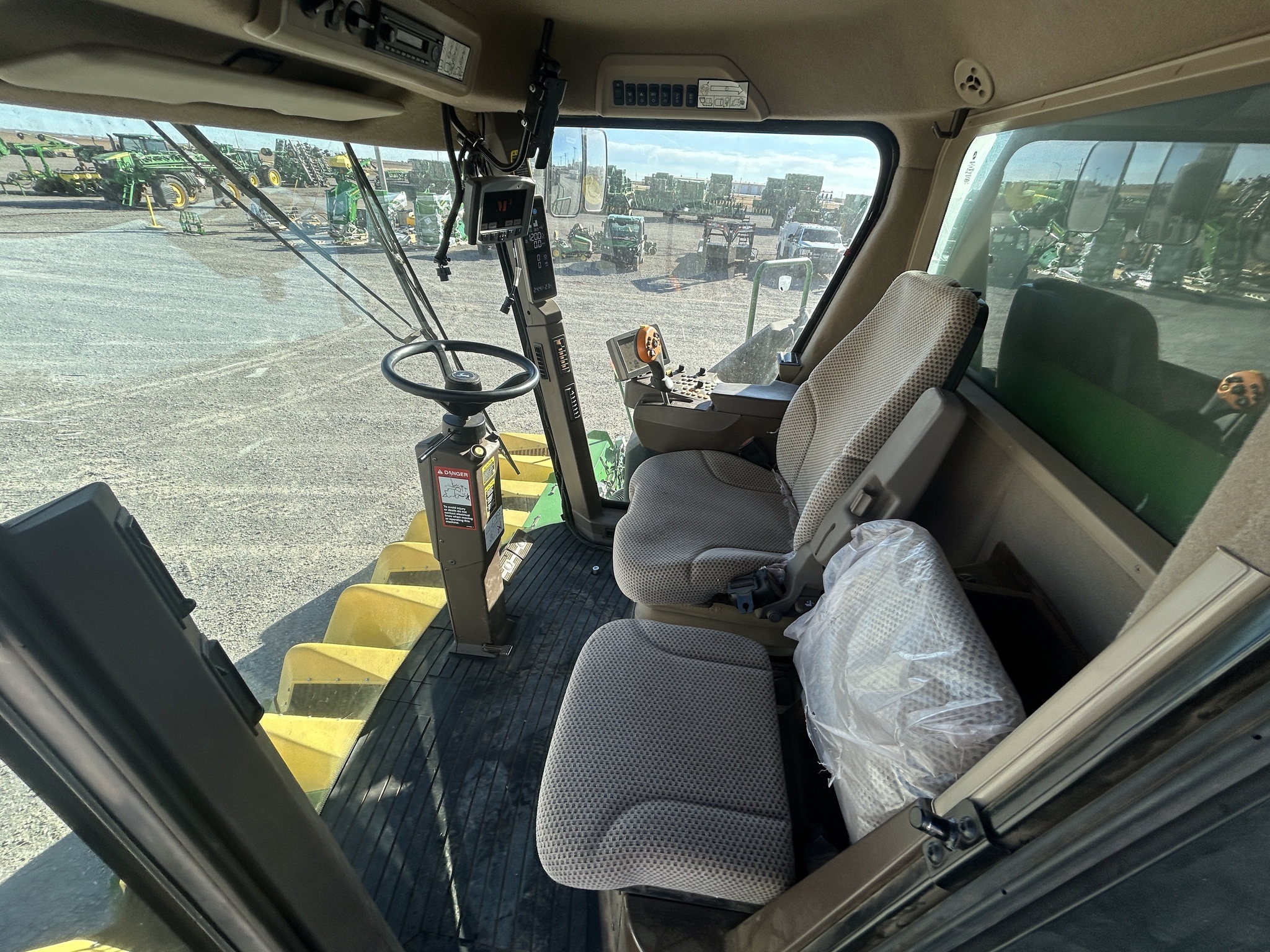 2018 John Deere CS690 Cotton Equipment