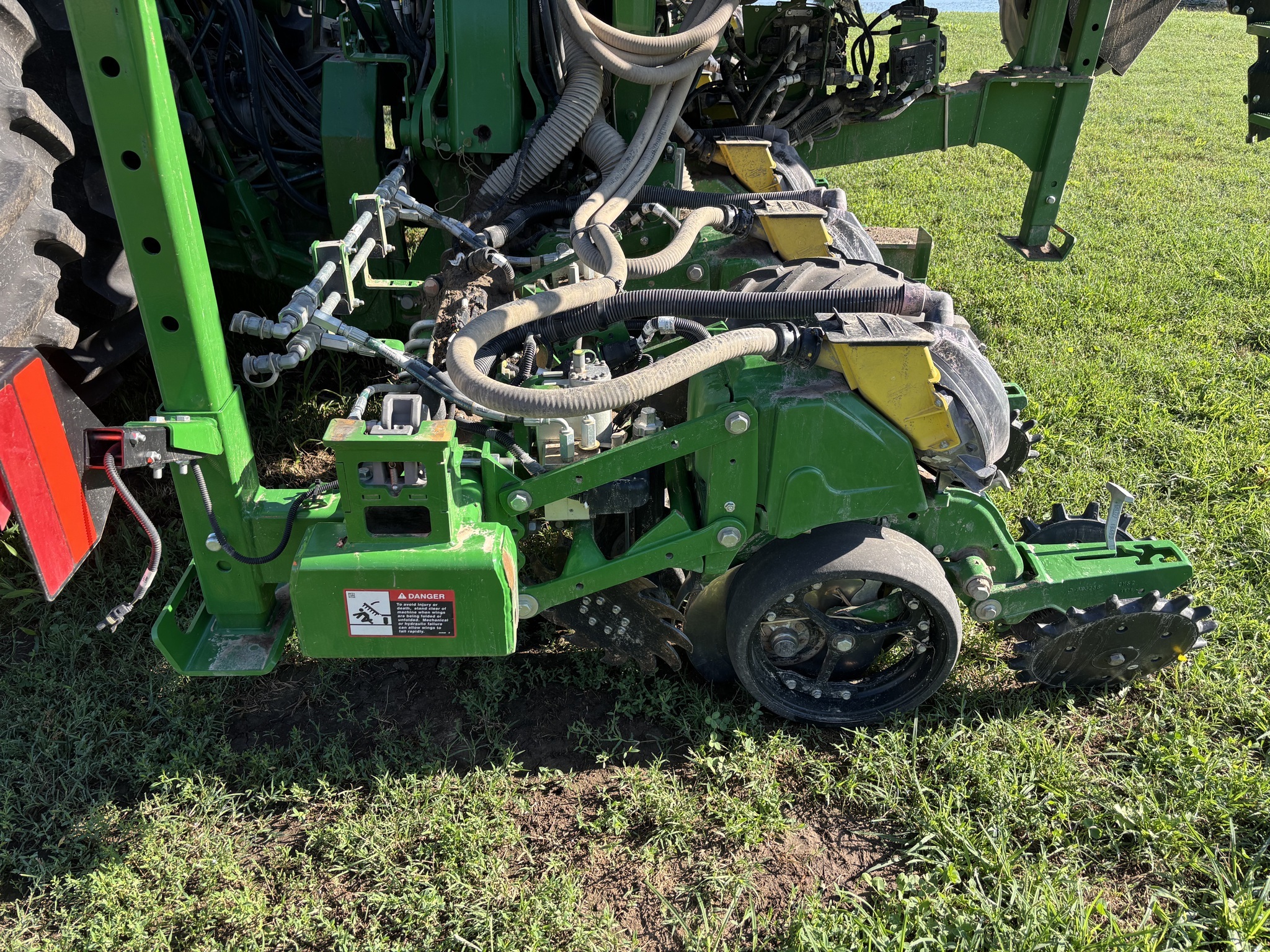 2025 John Deere 1725 CCS Planter