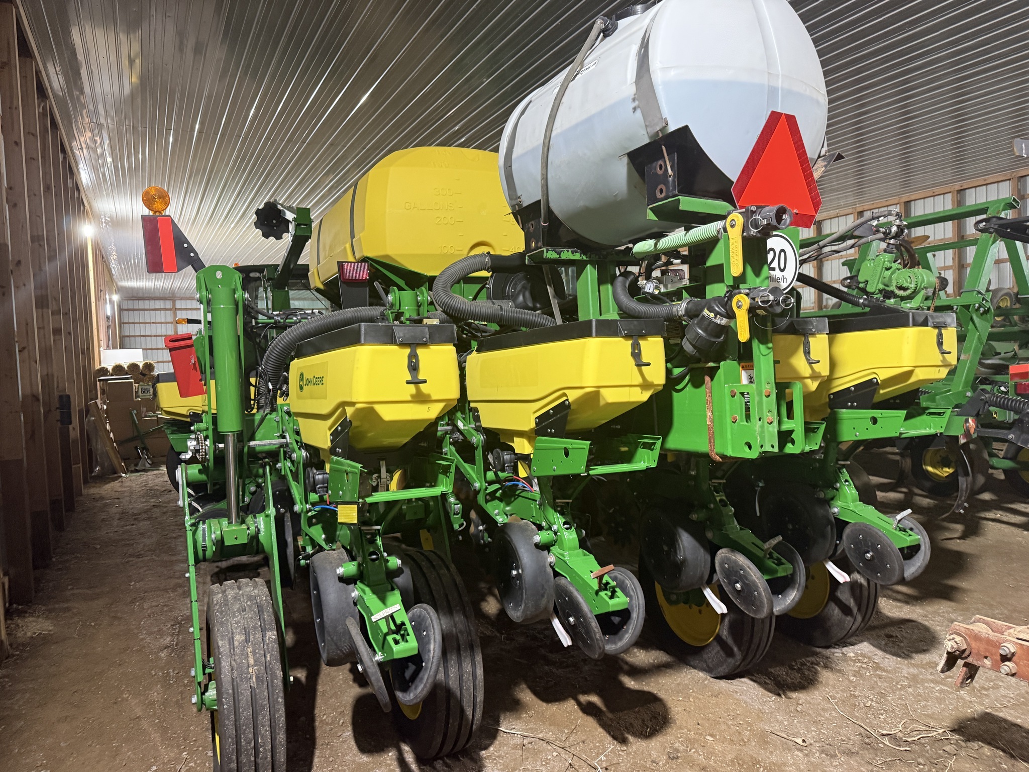 2026 John Deere 1775NT Planter