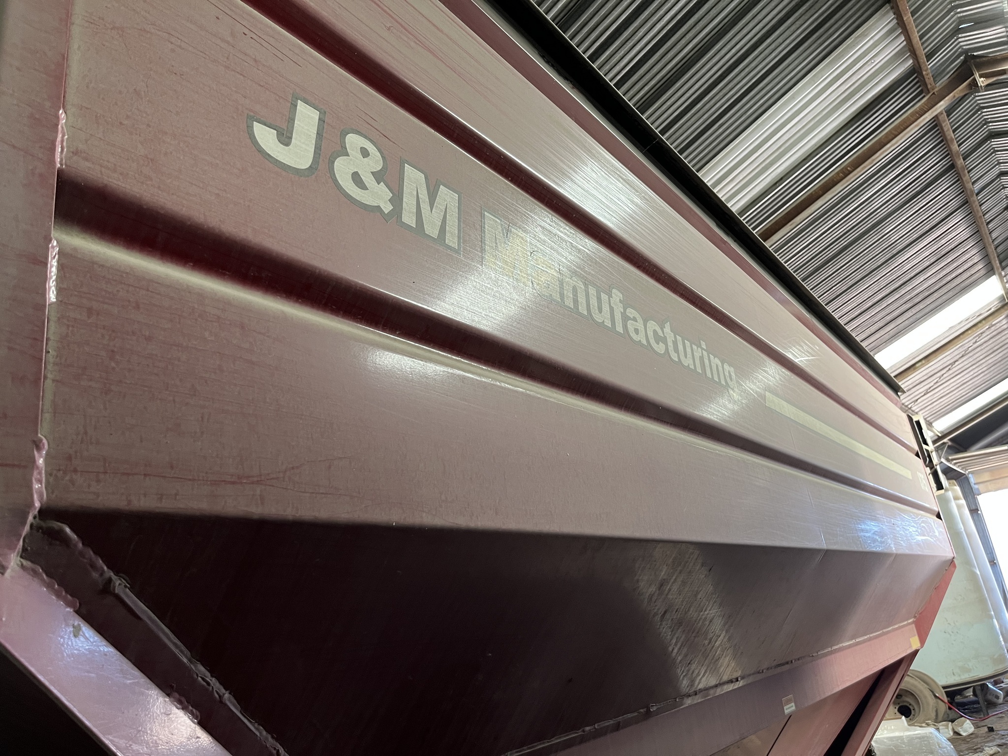 2014 J&M 875-18 Grain Cart