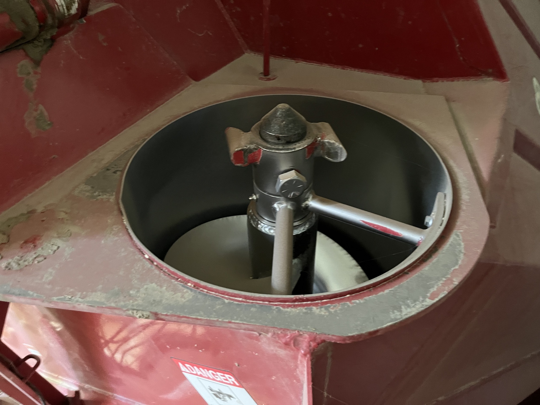 2014 J&M 875-18 Grain Cart