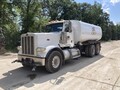 2011 Peterbilt 388 Semi Trucks/Trailer