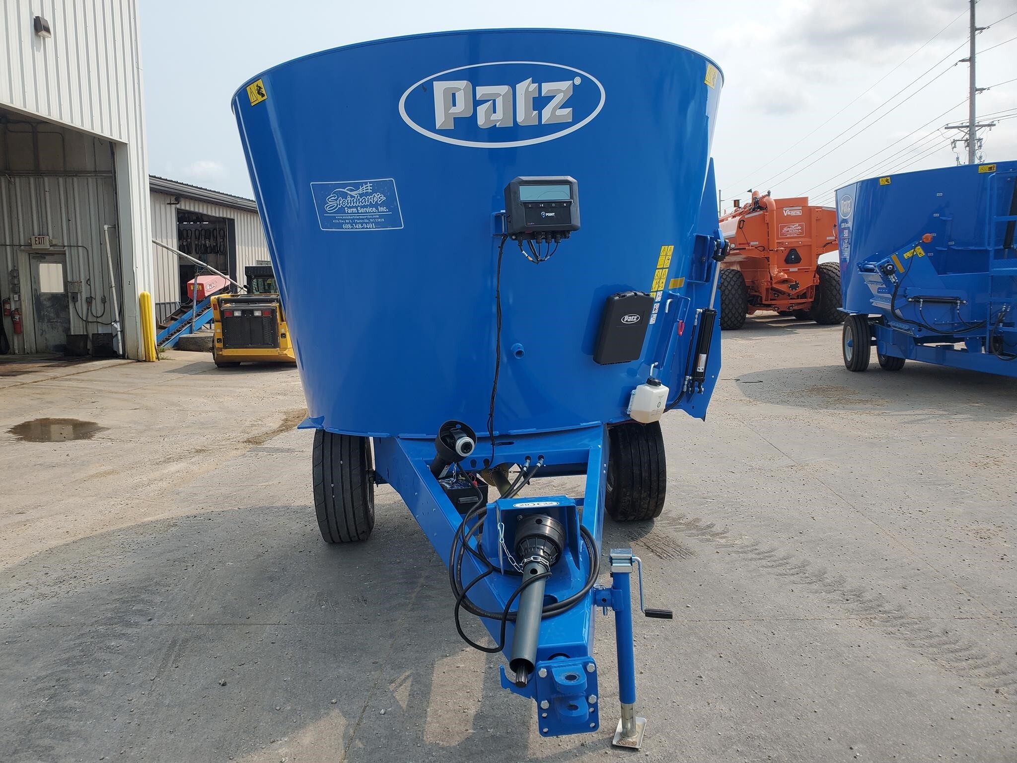  Patz 800 SERIES II 350 Feed Wagon