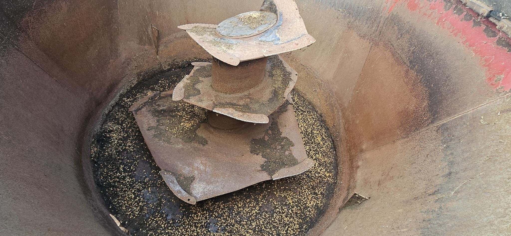 2007 Jay Lor 2575 Grinders and Mixer