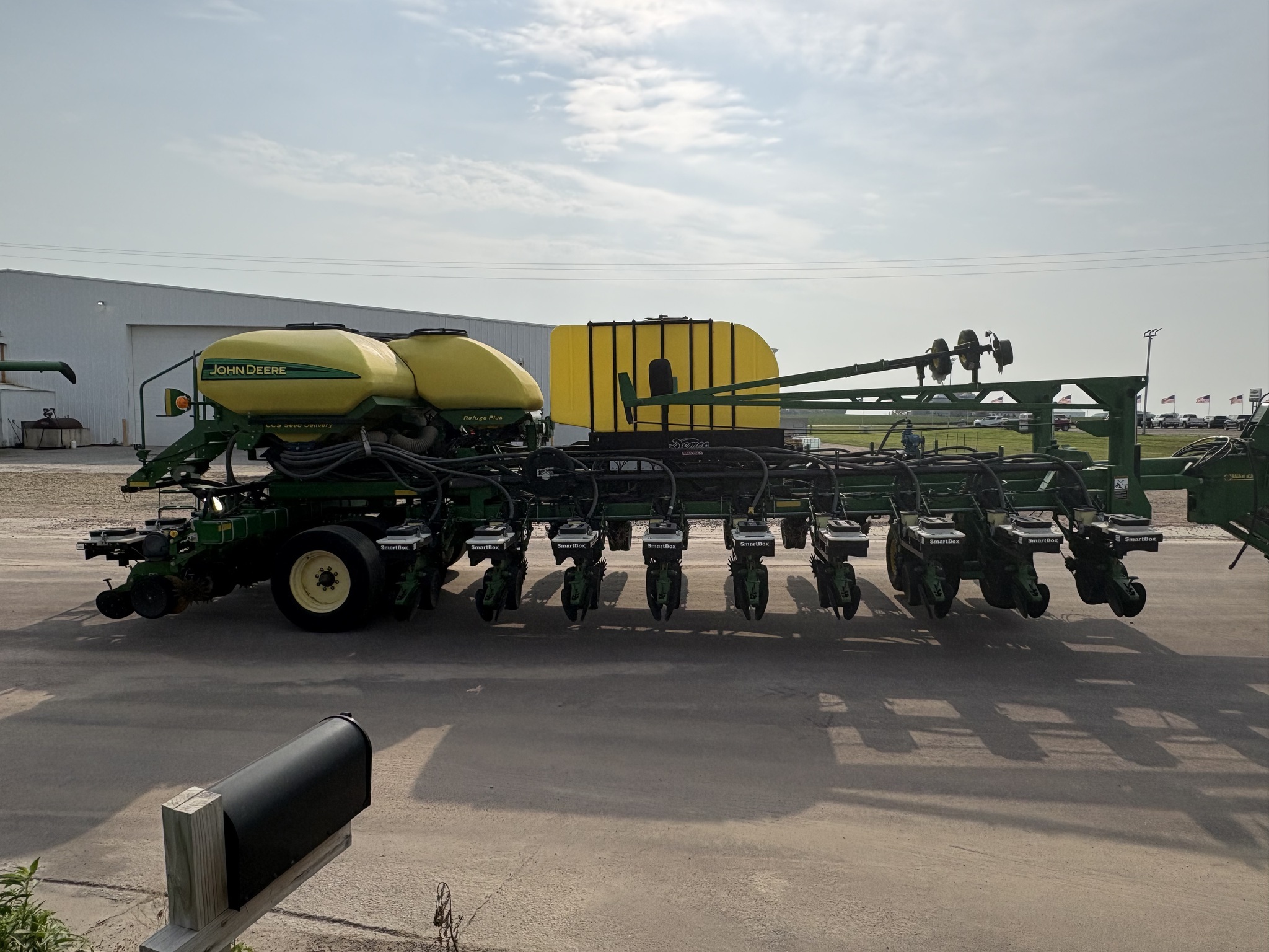 2008 John Deere DB60 Planter