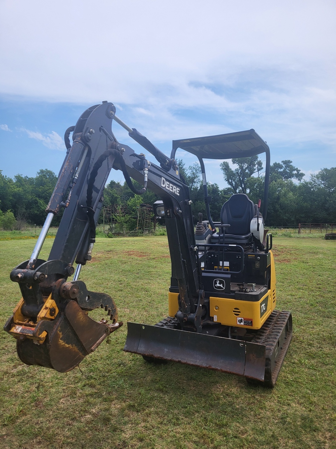 2021 John Deere 17G Mini Excavator