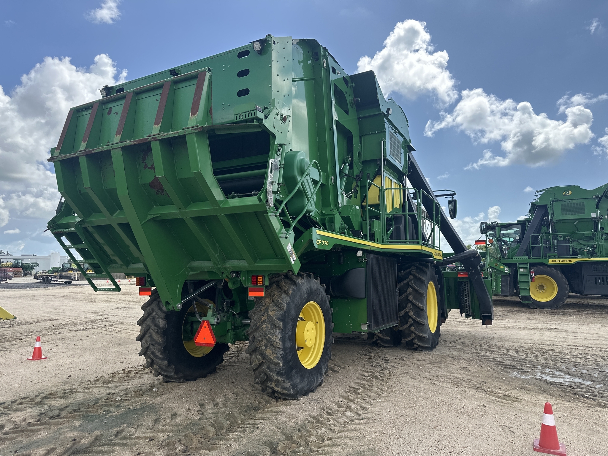 2022 John Deere CP770 Cotton Equipment