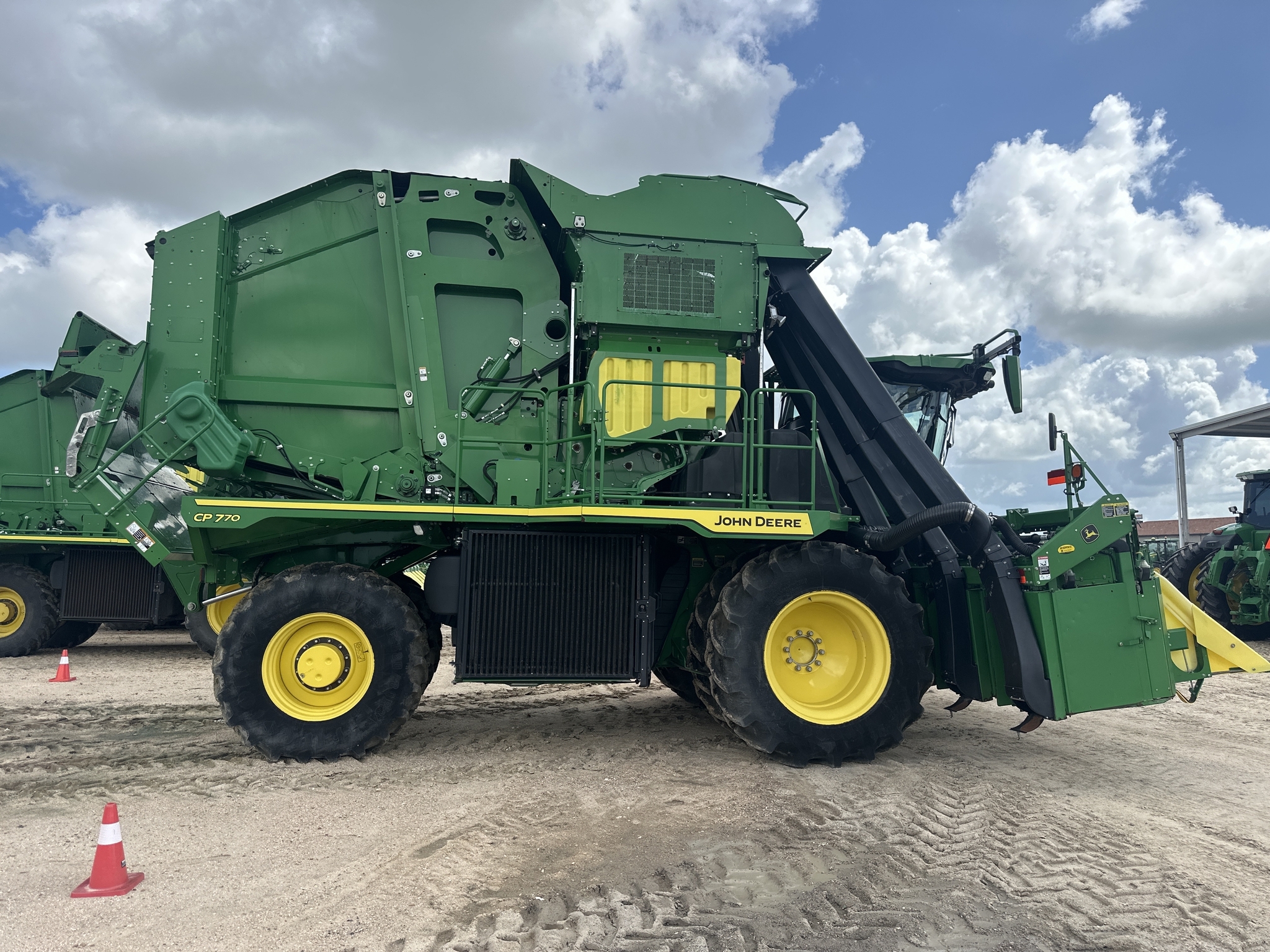 2022 John Deere CP770 Cotton Equipment