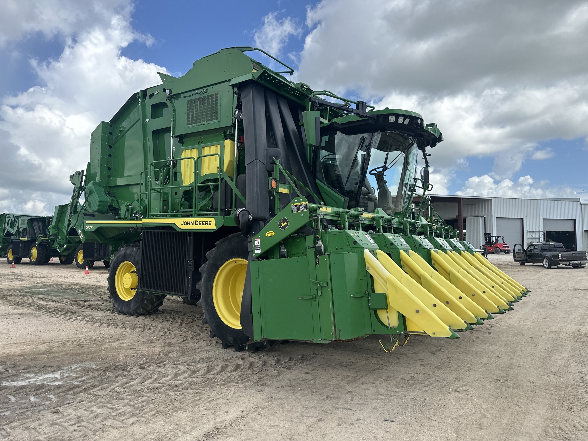 2022 John Deere CP770 Cotton Equipment