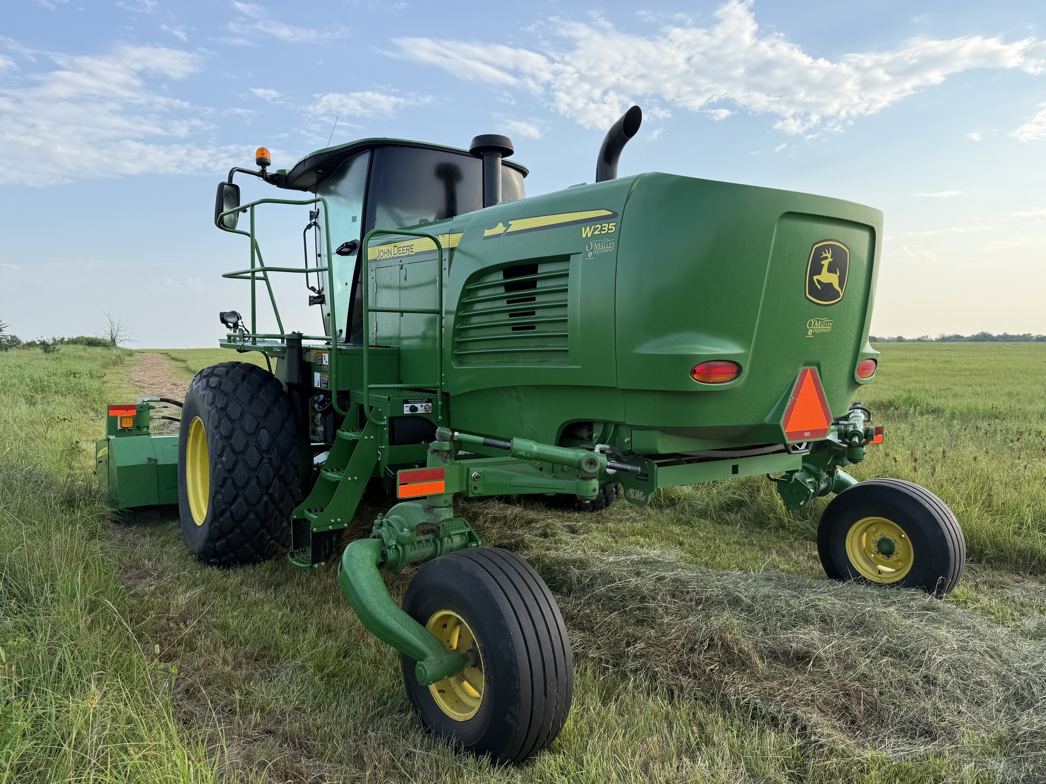 2014 John Deere W235 Self-Propelled Windrowers and Swather