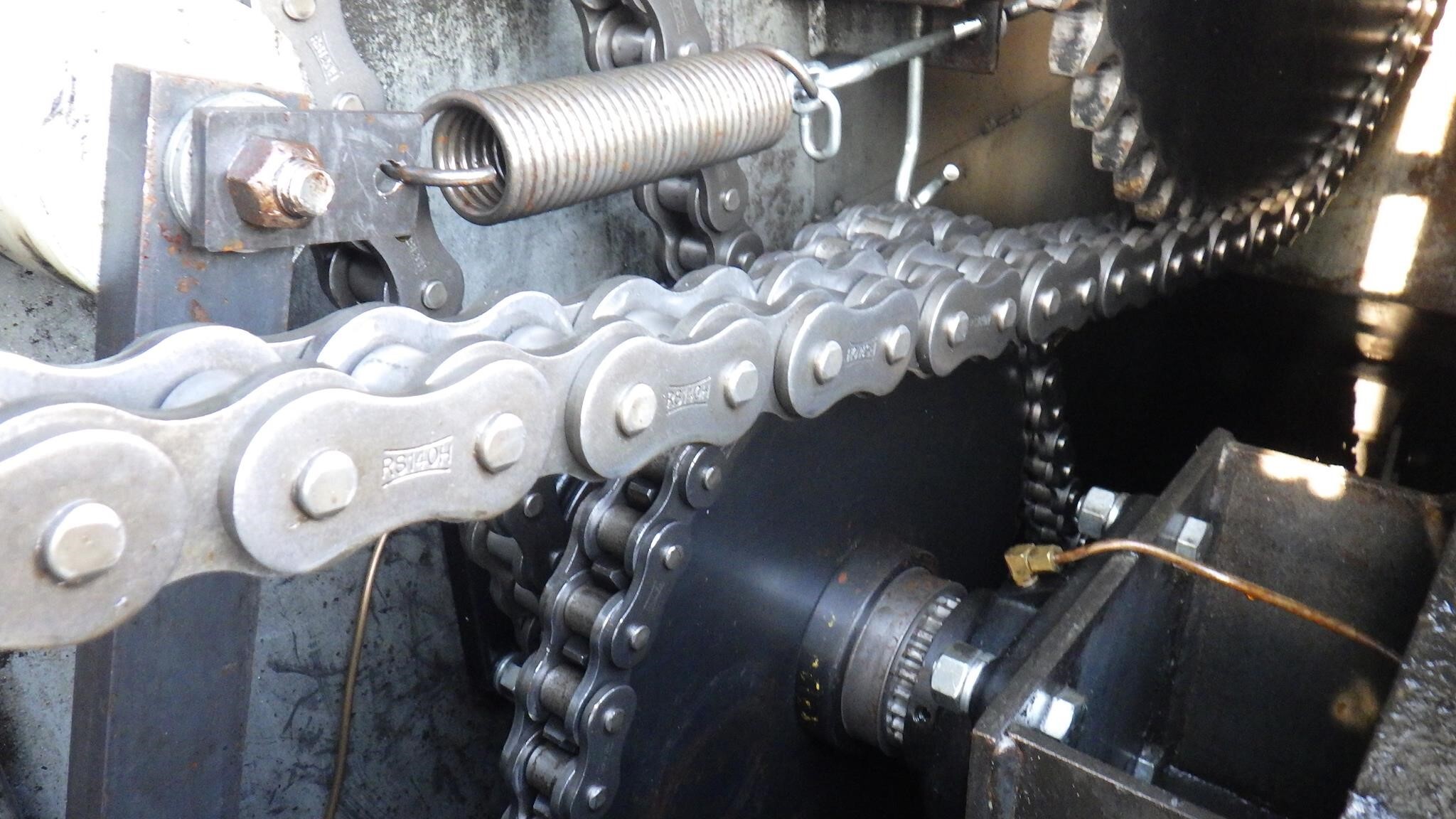 2012 Roto Mix 620-16 Grinders and Mixer