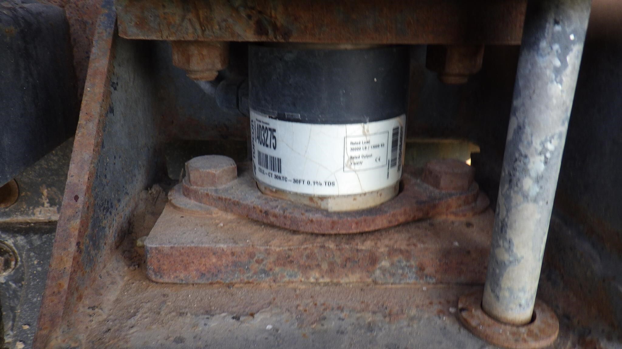 2006 Roto Mix 620-16 Grinders and Mixer