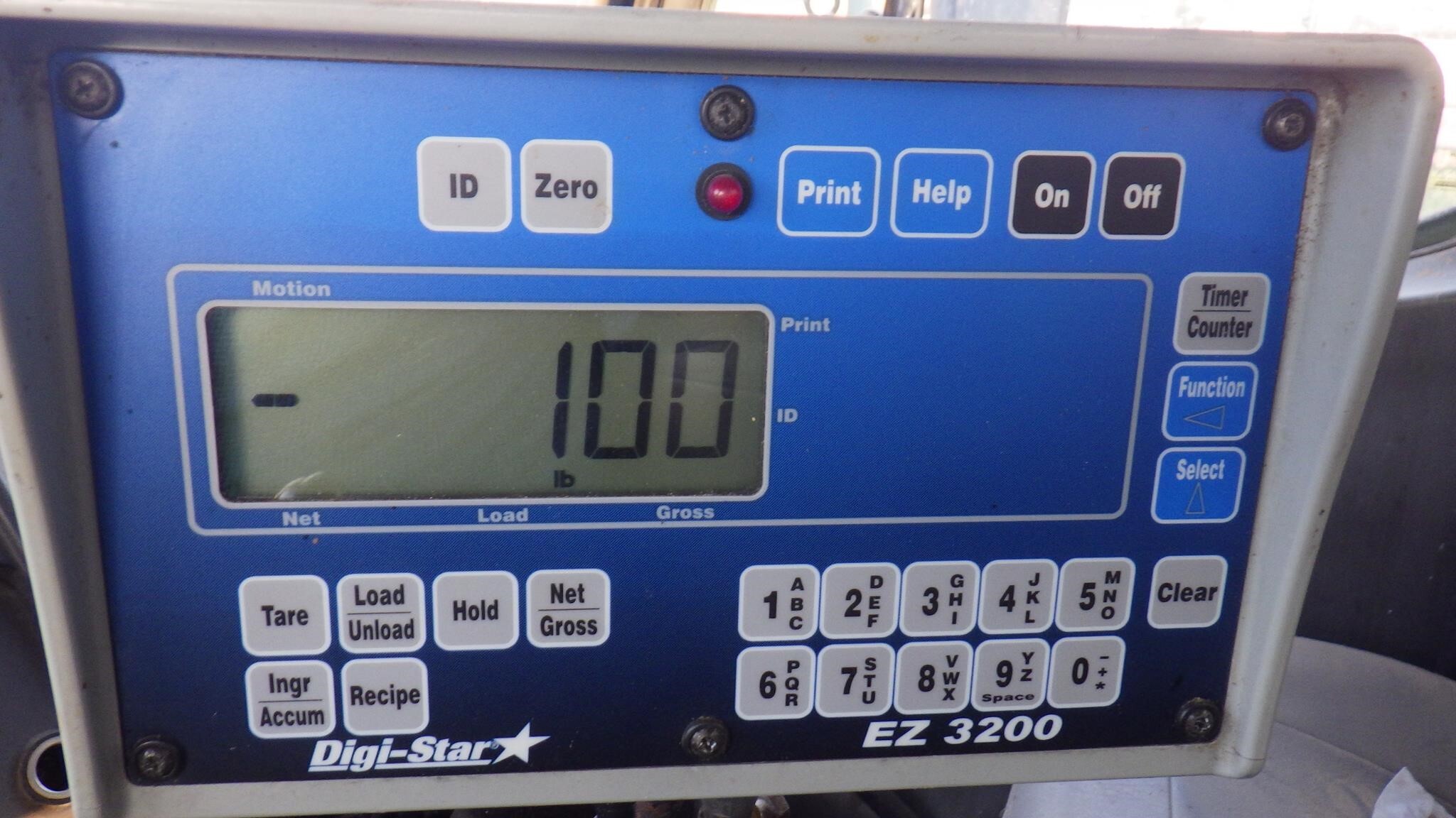 2006 Roto Mix 620-16 Grinders and Mixer