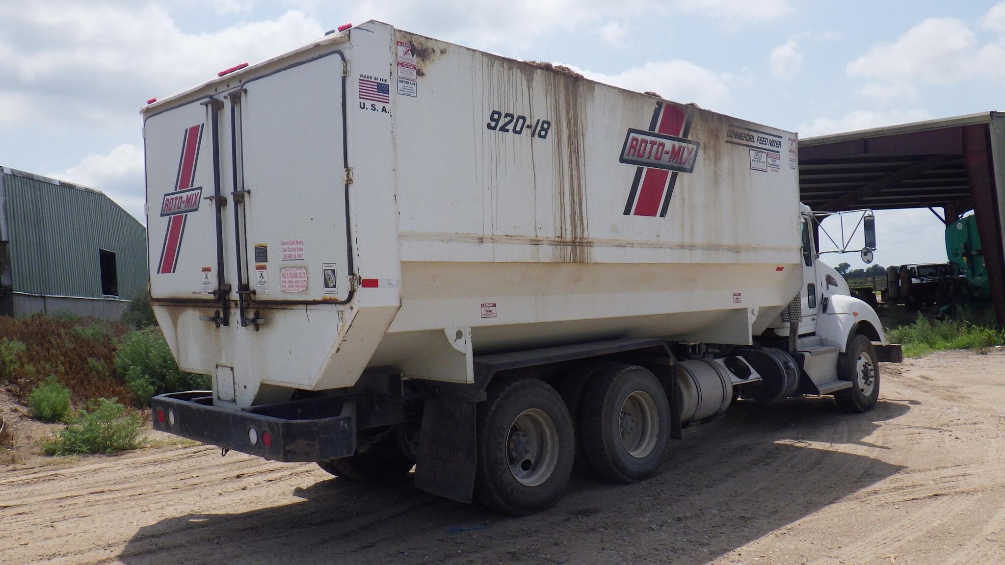 2016 Roto Mix 920-18 Grinders and Mixer