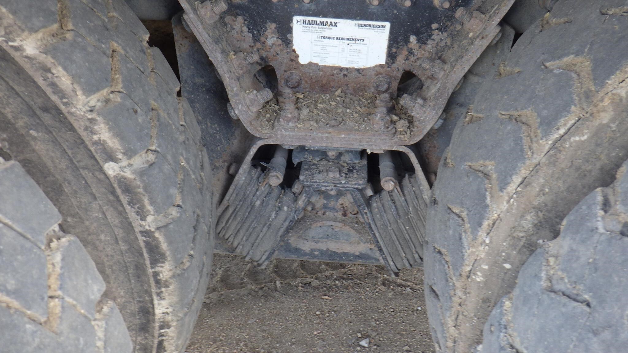 2016 Roto Mix 920-18 Grinders and Mixer